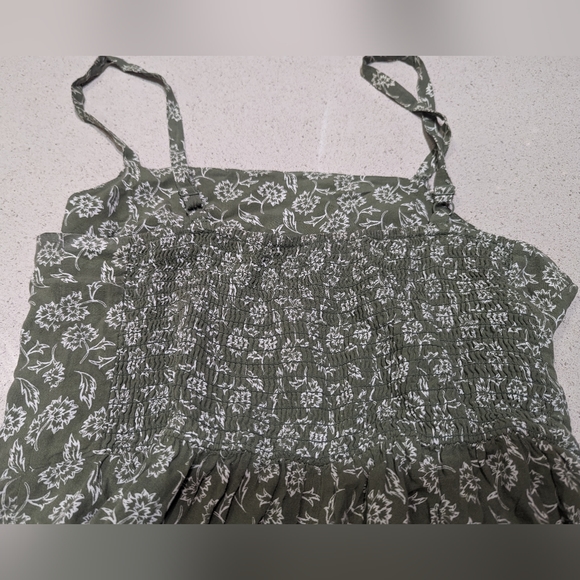 3/4 length jumpsuit - Old Navy - Medium - Picture 4 of 5